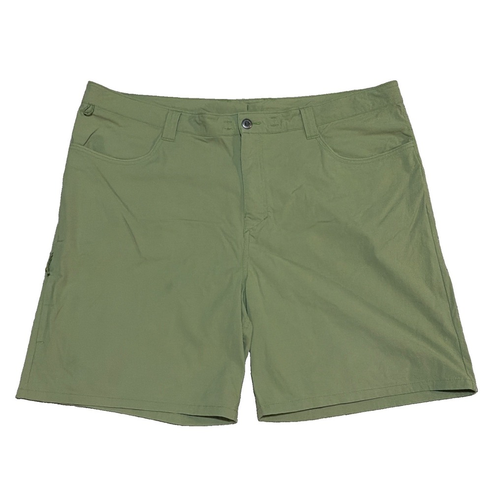 Patagonia Men's Green 42x7 Nylon Spandex Blend Cargo Shorts Outdoor Hike